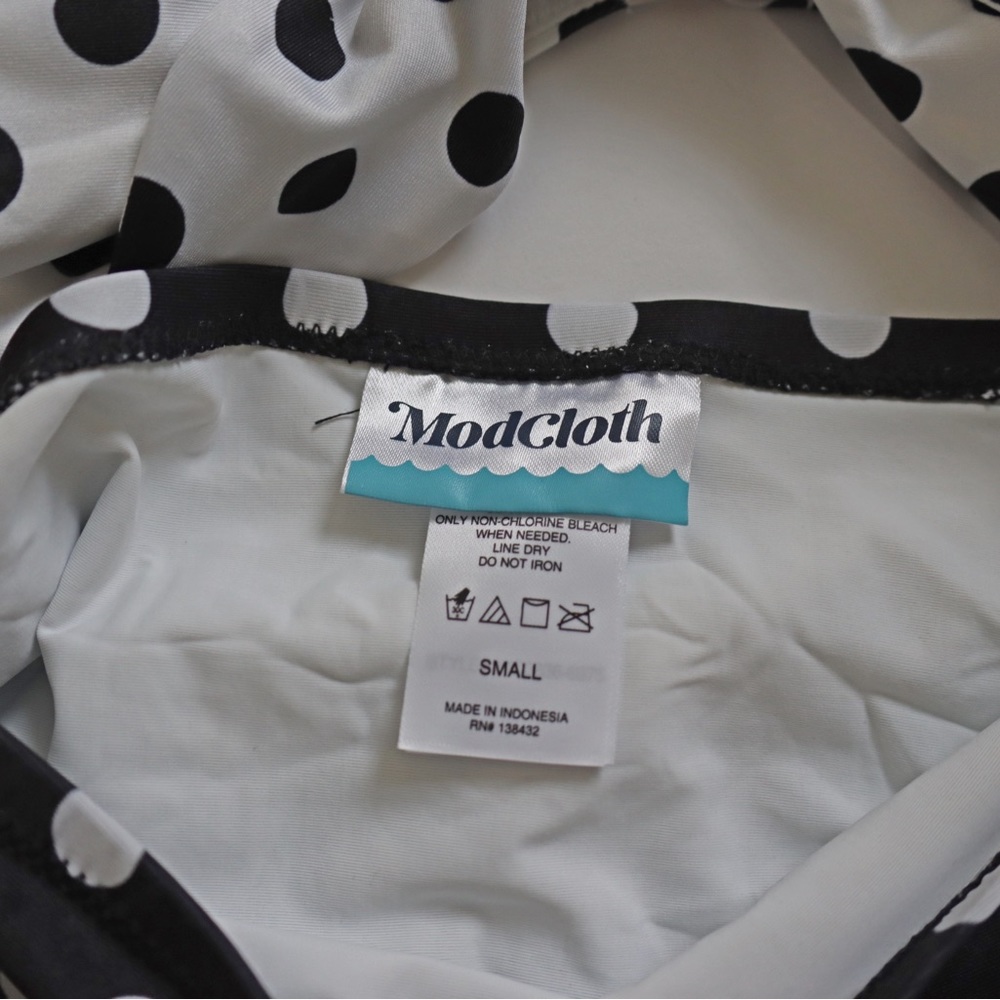Modcloth The Sienna Black and White Polka Dot One Piece Swimsuit Size Small - Picture 4 of 5